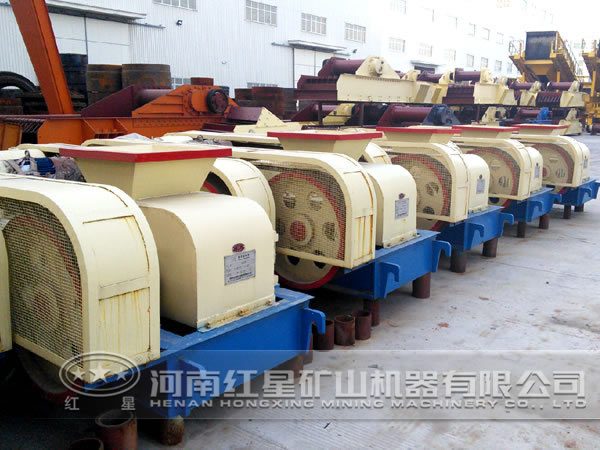 板巖對(duì)輥式破碎機(jī)