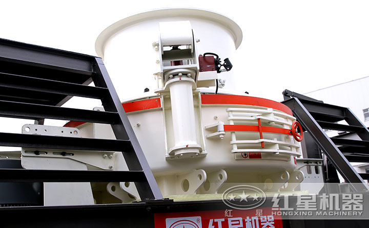 時(shí)產(chǎn)300噸的車(chē)載式打砂機(jī)圖