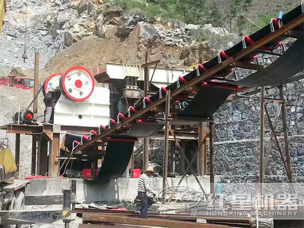 粗碎750鄂式破碎機(jī)現(xiàn)場(chǎng)圖