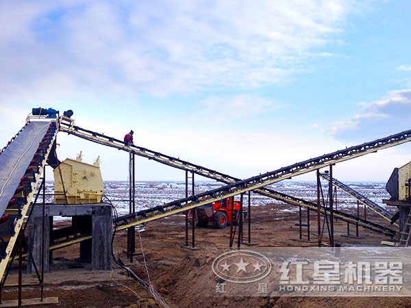 紅星破碎設(shè)備生產(chǎn)現(xiàn)場實(shí)拍圖