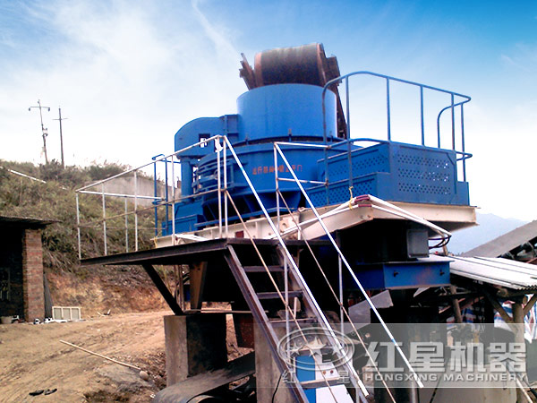 時(shí)產(chǎn)400噸鵝卵石制砂生產(chǎn)線現(xiàn)場實(shí)拍