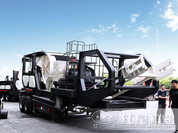 小型車載碎石機(jī)形象展示