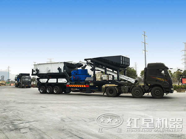 HX3S1860T82輪胎制砂機(jī)移動(dòng)破碎機(jī)站設(shè)備實(shí)拍