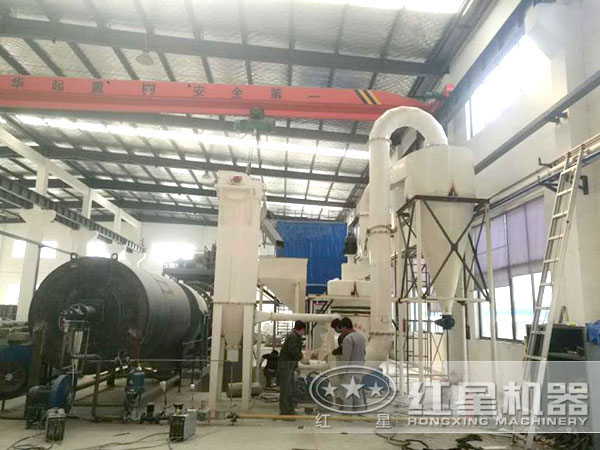 滑石破碎磨粉用戶現(xiàn)場實拍