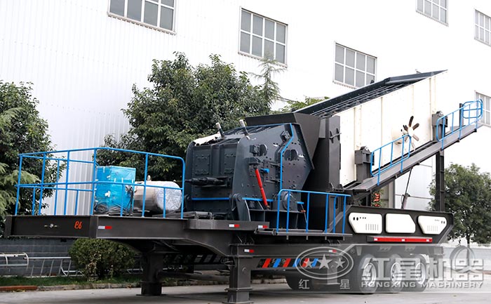 每小時100噸移動破碎、篩分機器廠區