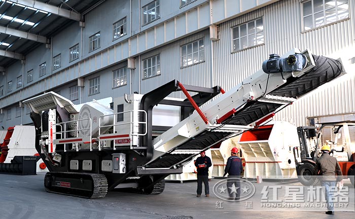 履帶式移動(dòng)破碎機(jī)設(shè)備