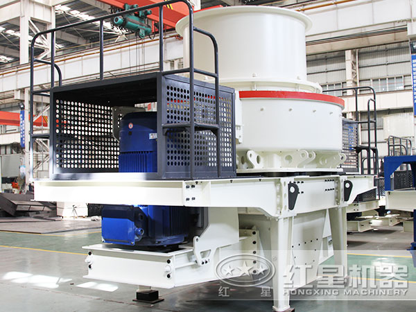 閃長巖制砂機(jī)設(shè)備側(cè)面