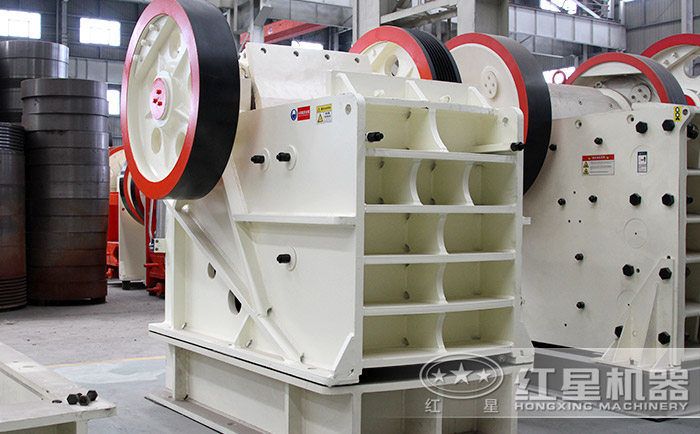 小型顎式碎石機(jī)