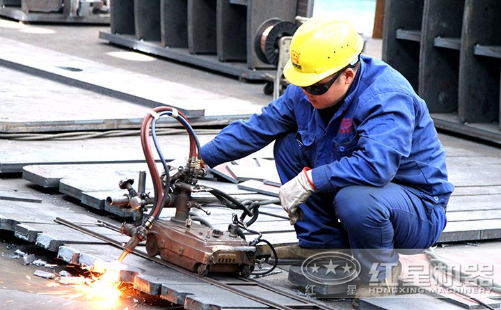 對每一個零件都精益求精