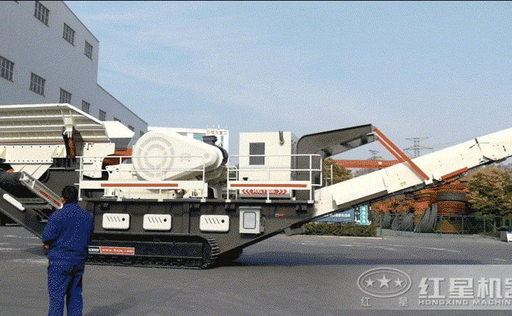 遙控指揮機器轉彎過程