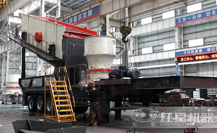 車載流動(dòng)打砂機(jī)生產(chǎn)車間