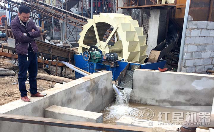 紅星河卵石洗砂機(jī)工作現(xiàn)場(chǎng)