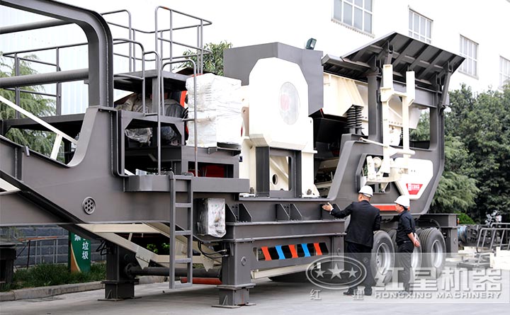 時(shí)產(chǎn)100-200噸可移動(dòng)軋石機(jī)廠區(qū)