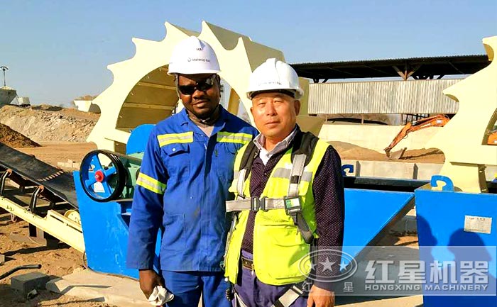 紅星工程師親臨用戶現(xiàn)場，指導洗砂機安裝，保障機器運行