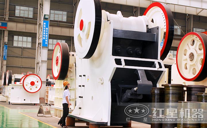 大型鄂式破碎機