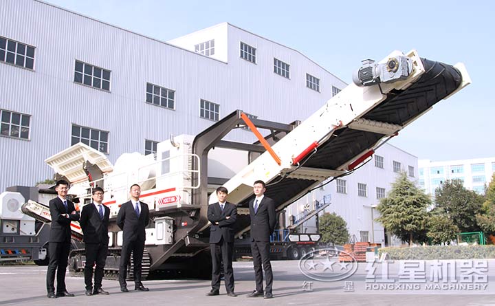 履帶式移動碎石機廠家專業技術團隊為您介紹設備