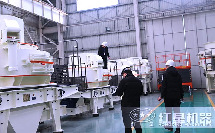 客戶來廠參觀，專業(yè)經(jīng)理為您指導購機