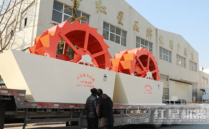 客戶洗石機(jī)廠區(qū)考察