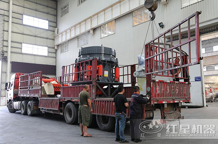 大型圓錐破碎機發往山西