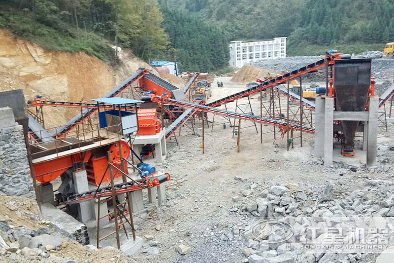 小型磕石子機(jī)器現(xiàn)場