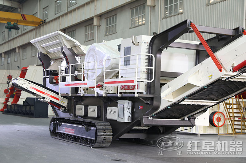 大型履帶式移動(dòng)破碎機(jī)