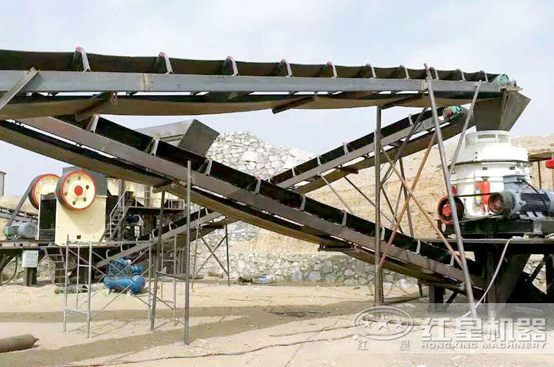 花崗巖破碎生產(chǎn)現(xiàn)場(chǎng)