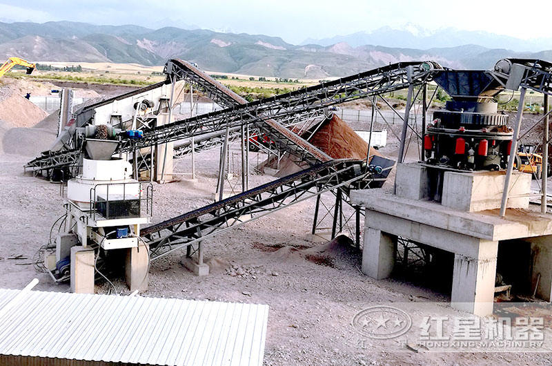 花崗巖制沙生產(chǎn)現(xiàn)場(chǎng)