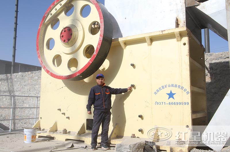 大型碎石機(jī)