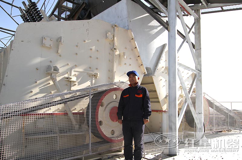 大型碎石機(jī)